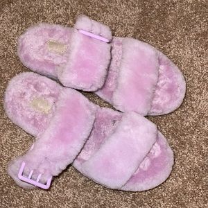 Ugg fuzz yea sandals